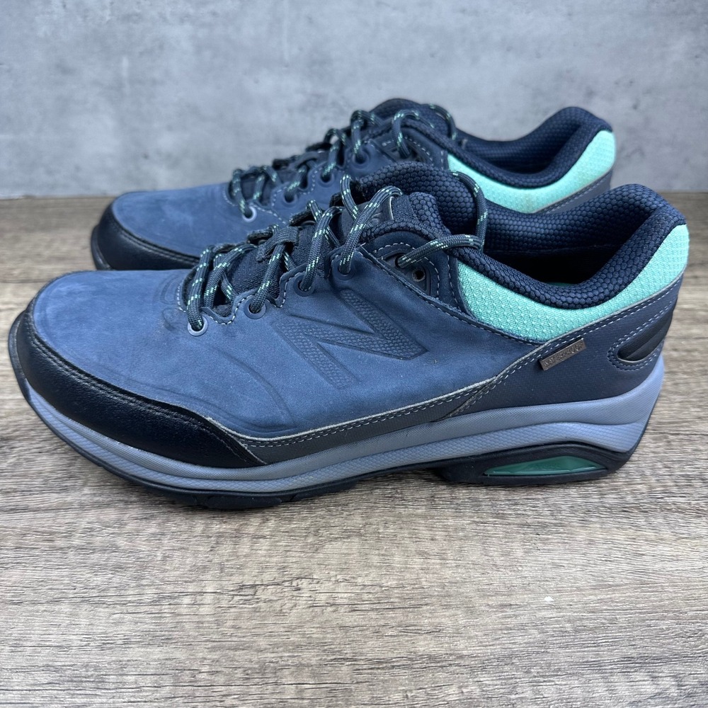 New Balance~Women's~1300 Trail Waterproof Navy/Grey Shoes~Size 9.5 M